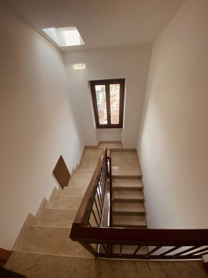 Antico Borgo Apartment Десенцано дел Гарда Екстериор снимка